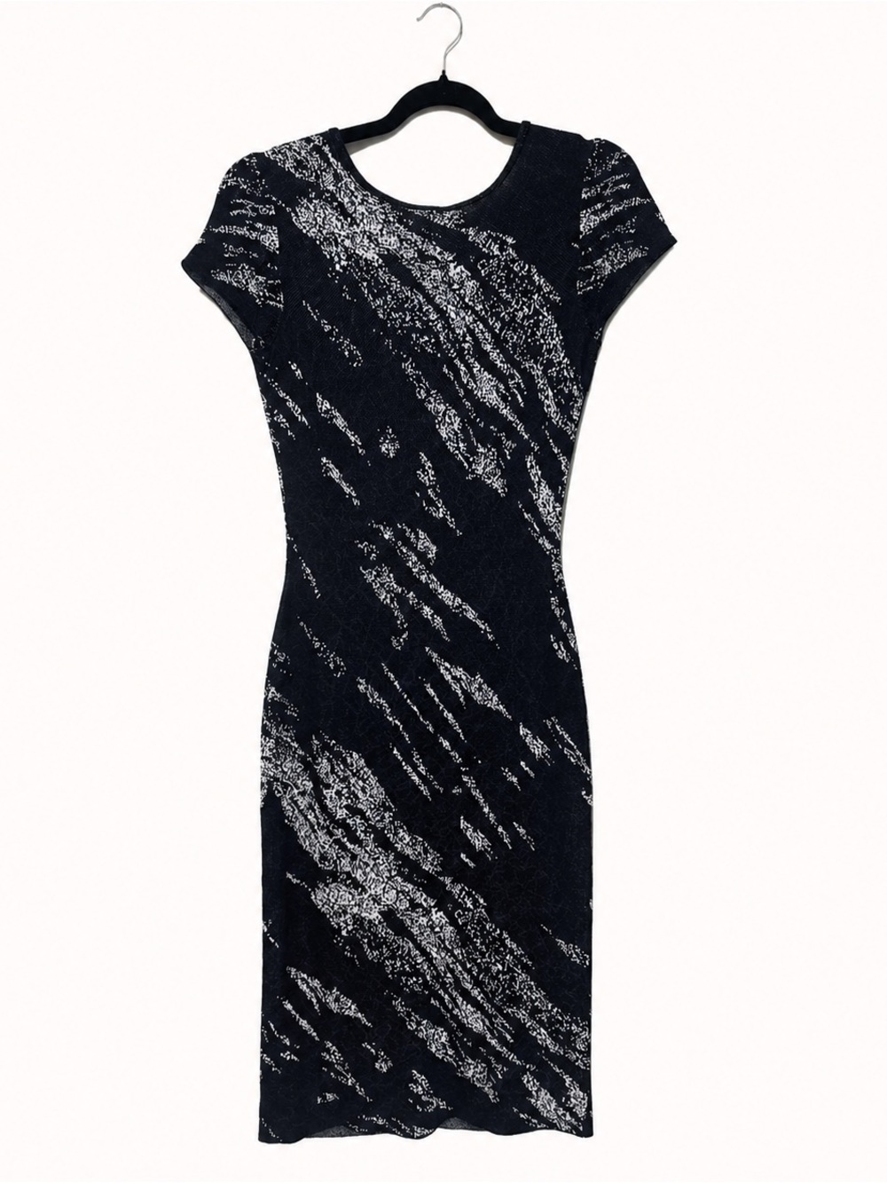 BCBGMAXAZRIA Black White Abstract Knit Midi Dress Estimated S
